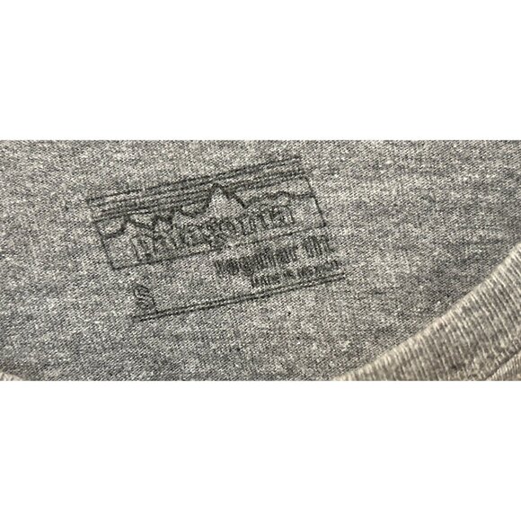 Patagonia Men's Small Long Sleeve T-Shirt Crewneck Grey Back Logo Graphic | - Picture 7 of 7